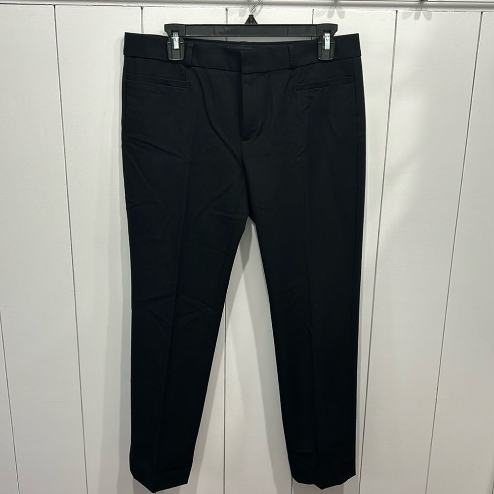 Banana Republic Straight Leg Dress Pants w/ Front Pleat - Black - Women’s Size 8